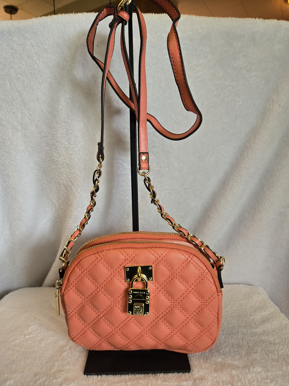✨️Anne Klein Quilted Coral Crossbody Bag with Gold Lock